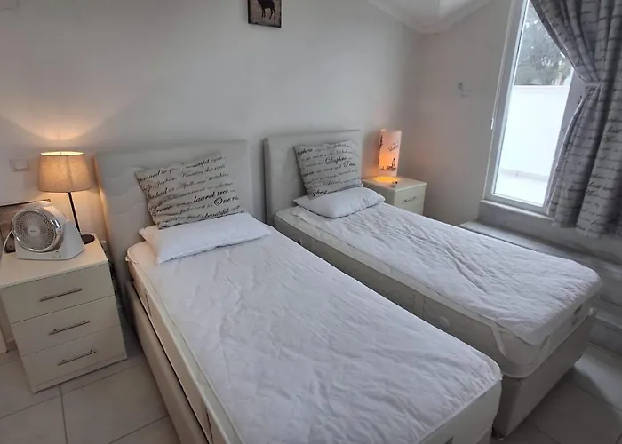 Four Seasons 1 - Ovacik Villa *