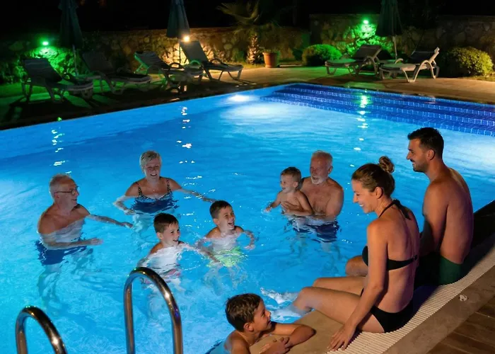 Four Seasons 1 - Ovacik Villa *